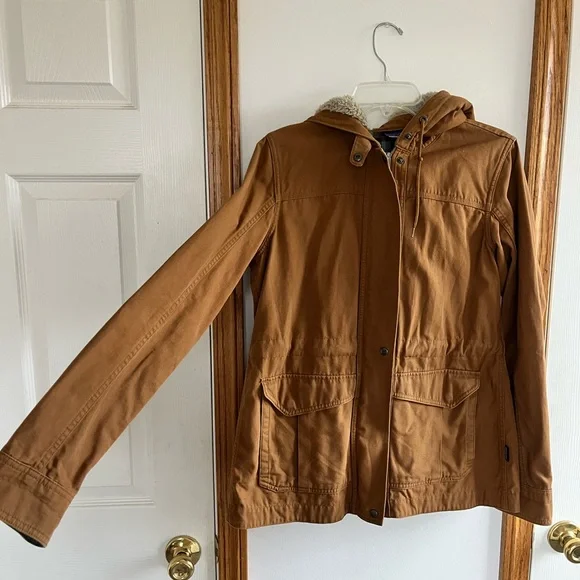 Patagonia Chore Jacket with Sherpa Lined hood - Picture 2 of 6